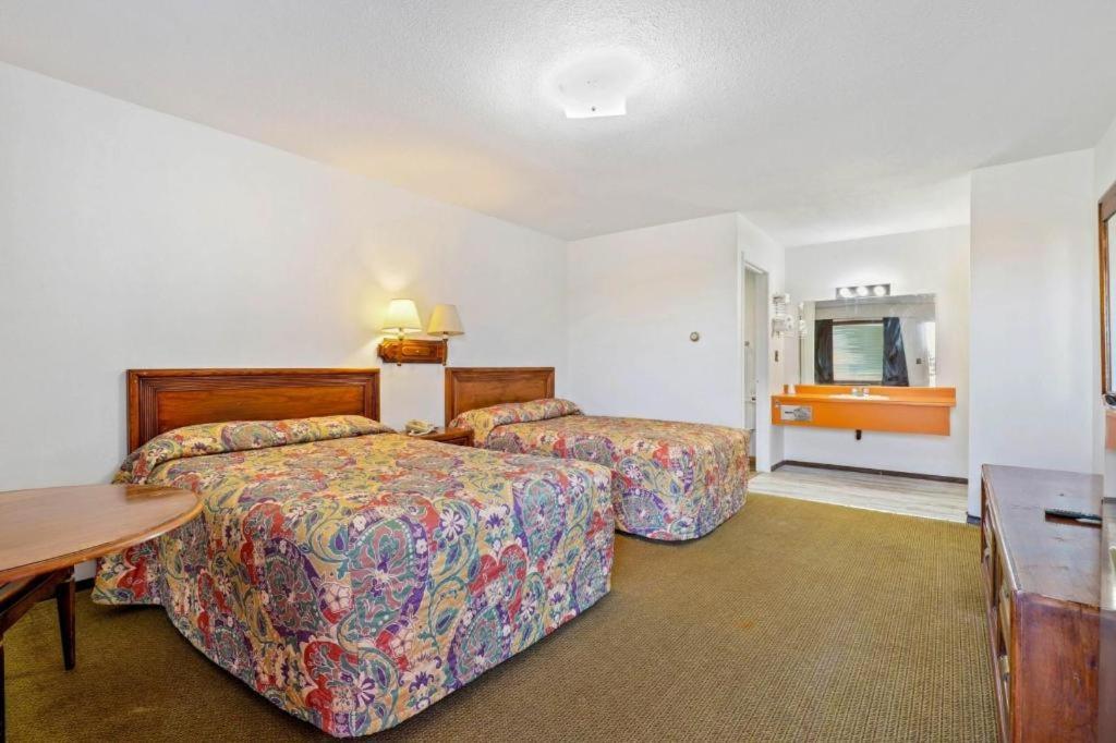 Hotel O Oskaloosa - Hwy 63/92 Екстериор снимка