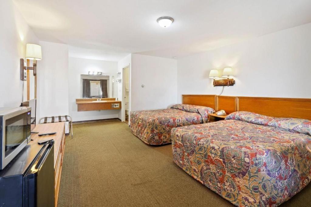 Hotel O Oskaloosa - Hwy 63/92 Екстериор снимка