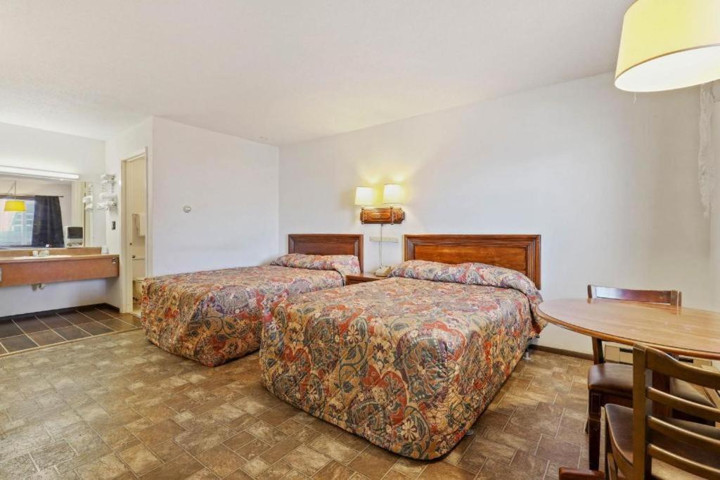 Hotel O Oskaloosa - Hwy 63/92 Екстериор снимка